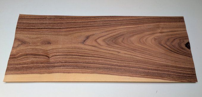 Palissandre santos 63 x 24 cm ép 0.6 mm (239)