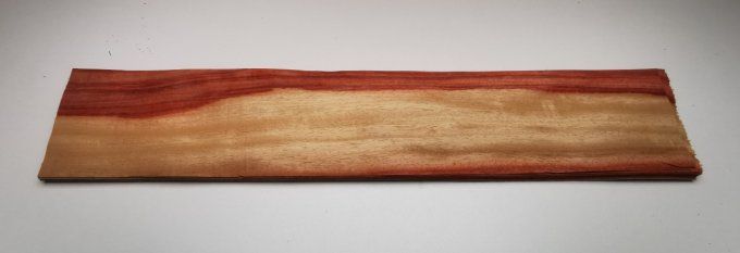 Padouk 75 x 13 cm L39