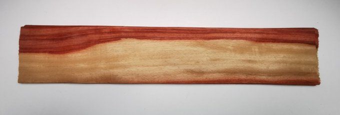 Padouk 75 x 13 cm L39