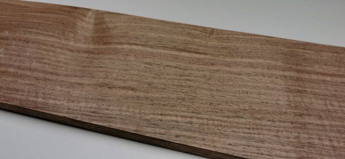 Lot 24x Noyer 58 x 12 cm = 1.67 m²  L139