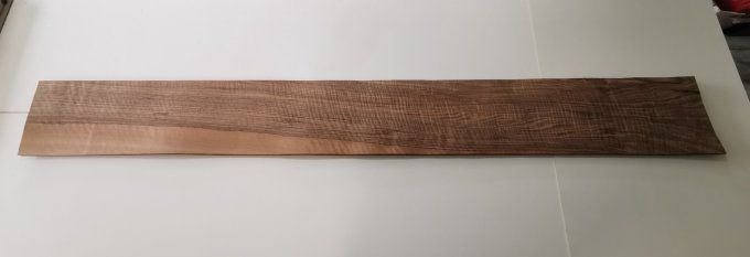 Lot 10 feuilles de Noyer 170 x 20 cm  = 3.4 m²  L9