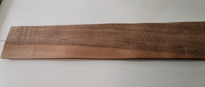 Lot 10 feuilles de Noyer 170 x 20 cm  = 3.4 m²  L9