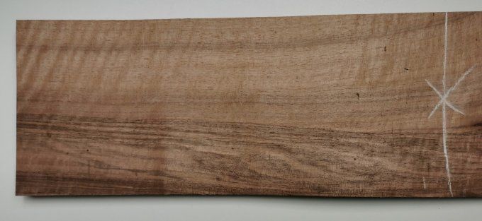 Lot 30x Noyer 40 x 16 cm = 1.92 m² L50B