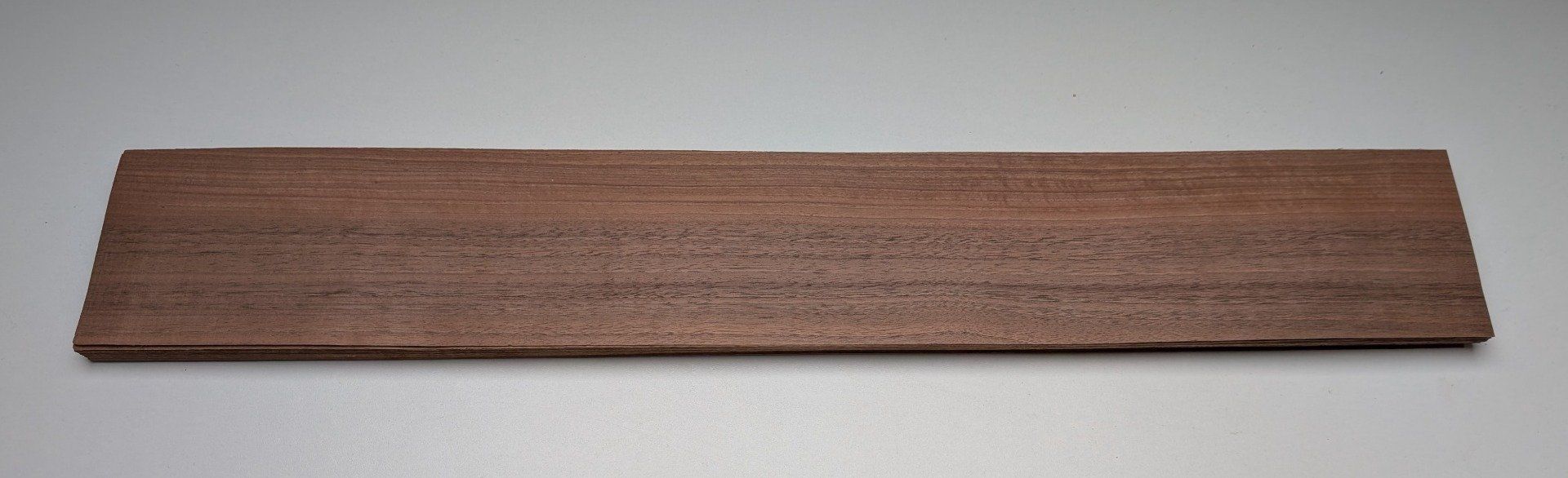 Noyer promo placages.fr Noyer (PROMO) 77 x 12 cm L73