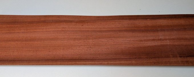 Padouk 75 x 17 cm ép 0.6 mm (86)