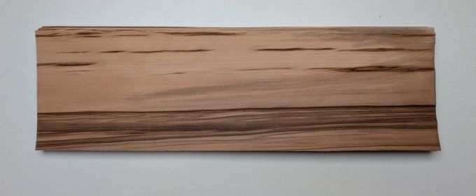Satiné - Red gum 48 x 15 cm L100