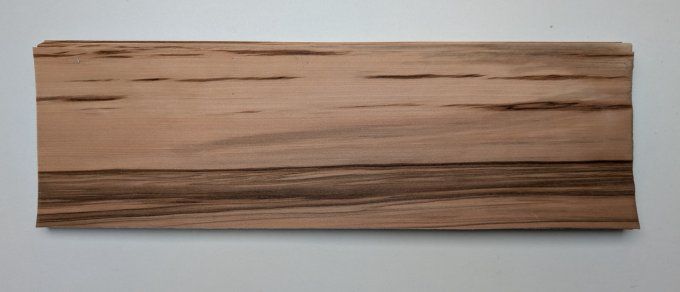 Satiné - Red gum 48 x 15 cm L100