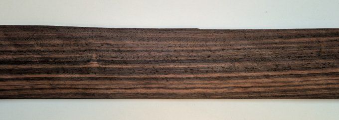 Ebène Amara 76 x 11 cm ép 0.6 mm (59)