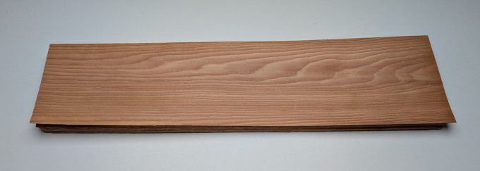 Epicéa 67 x 15 cm ép 0.6 mm (217)