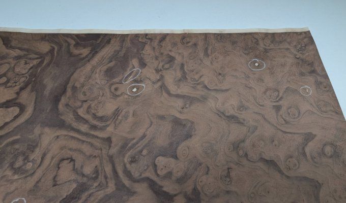 Loupe de Noyer 69 x 28 cm sur support non tissé ép 0.4 mm (F)   