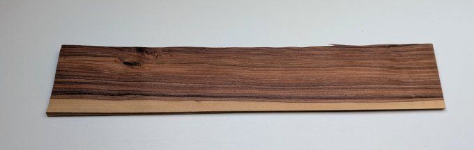 Palissandre santos 64 x 11 cm ép 0.6 mm (84)