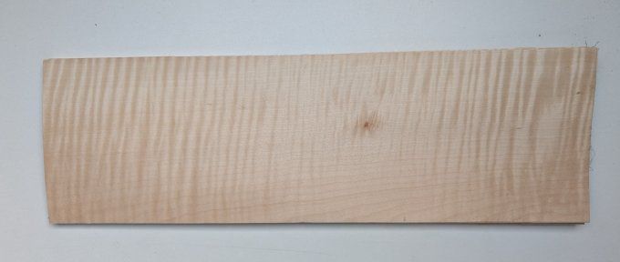 Erable ondé 50 x 15 cm ép 0.6 mm (98)