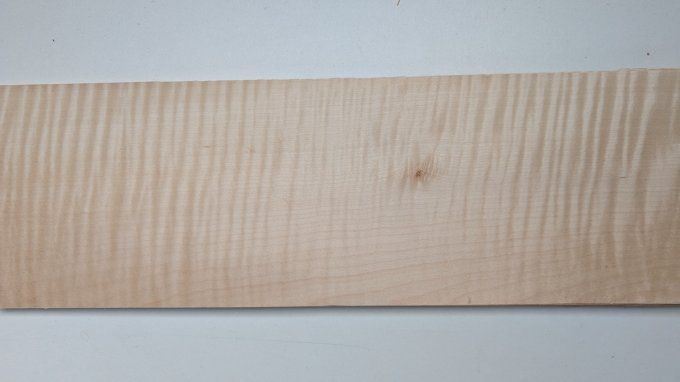 Erable ondé 50 x 15 cm ép 0.6 mm (98)