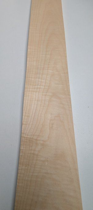 Erable ondé 77 x 12 cm ép 0.6 mm (56)