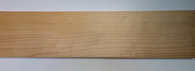 Epicéa 78 x 18 cm ép 0.7 mm (217)